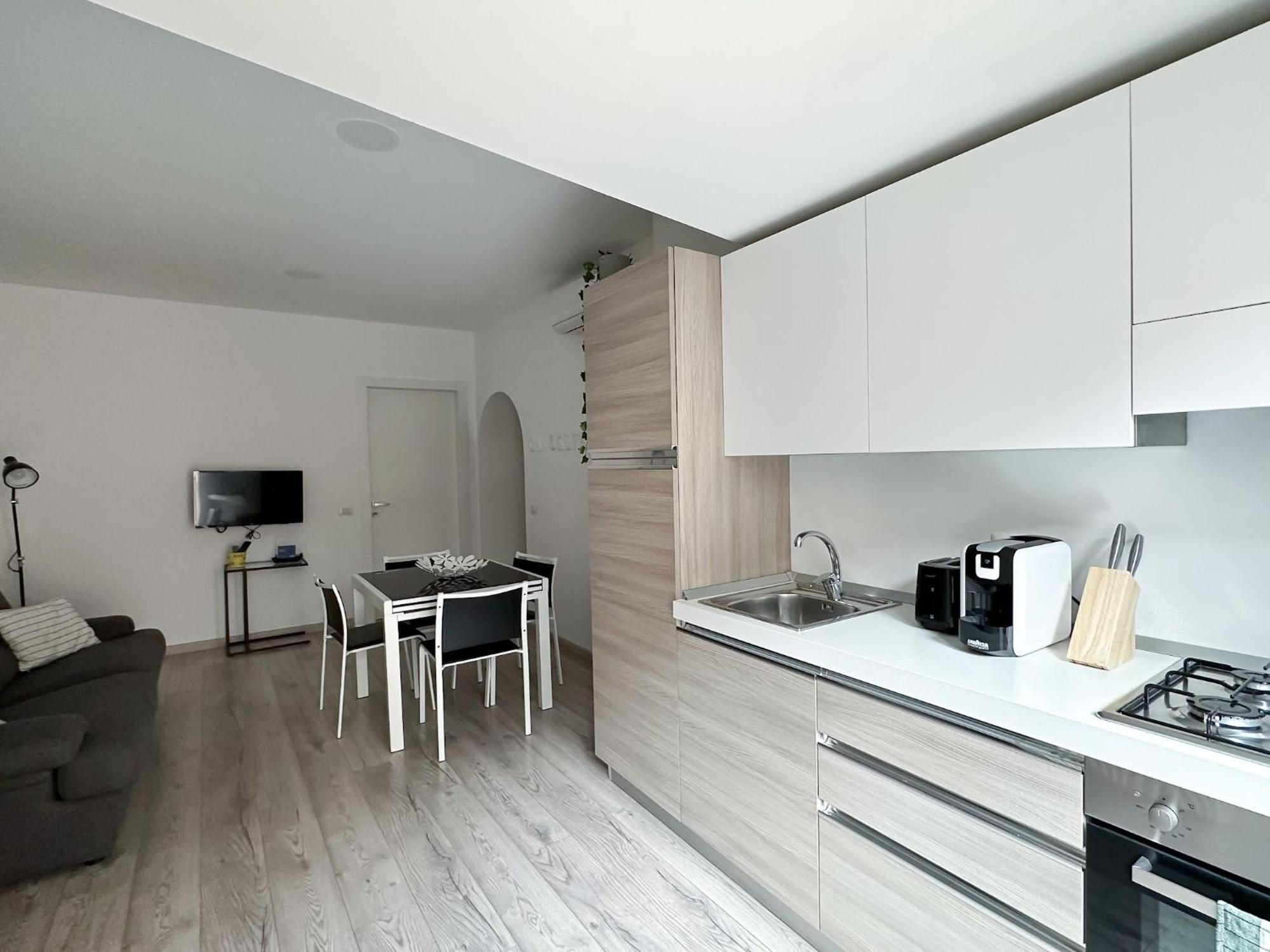 Ca Belverz Center Town Apartment ベッラージョ エクステリア 写真